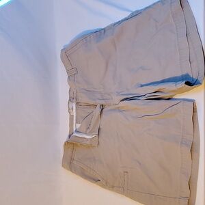 Dockers men's shorts cream colored size 34W